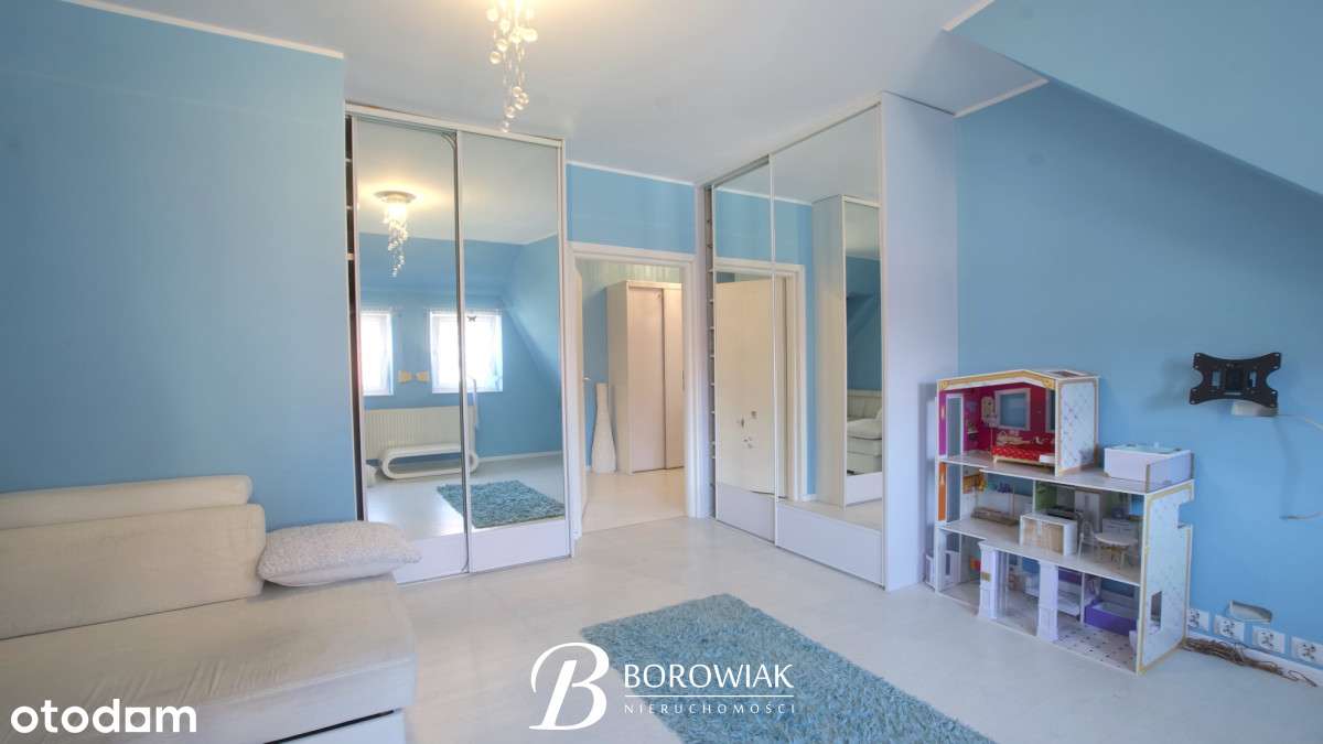 Piętrowy dom w zabudowie bliźniaczej-os. Dobrzec-15