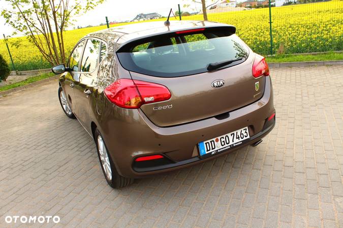 Kia Ceed 1.4 CVVT Attract - 31