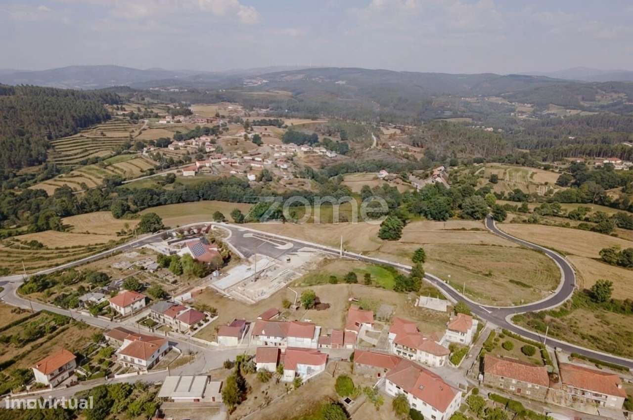 Apartamento T3 no Centro de Salto (Montalegre)-18