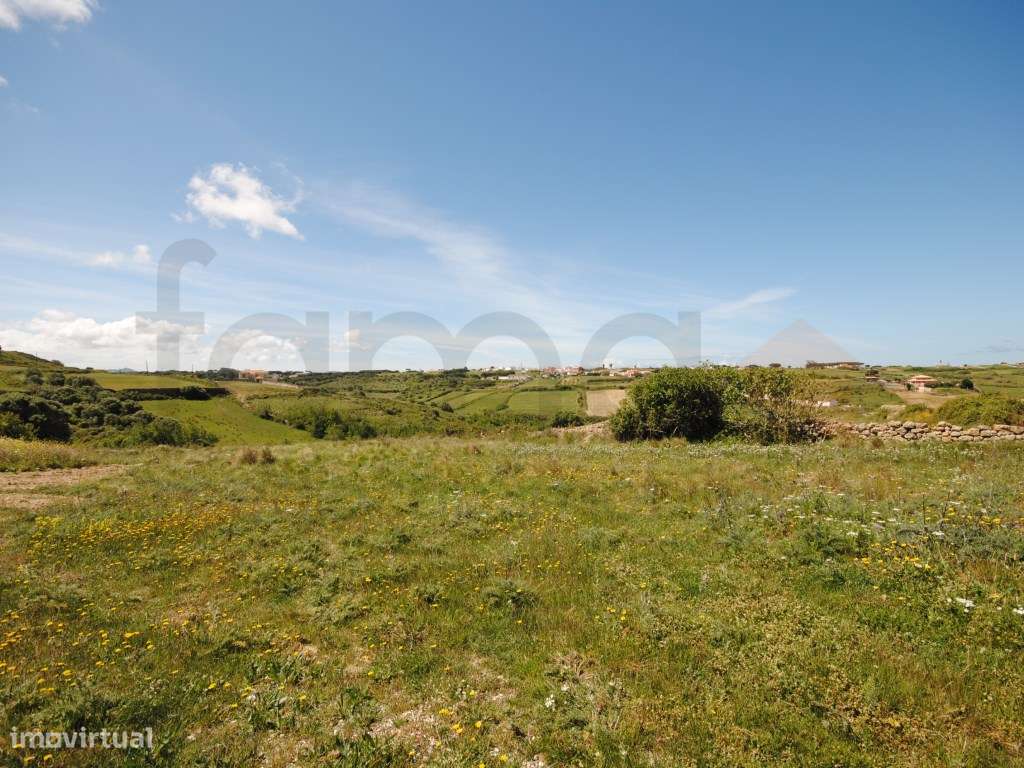 Moradia T5 em Lote Urbano de 5.135m2-21