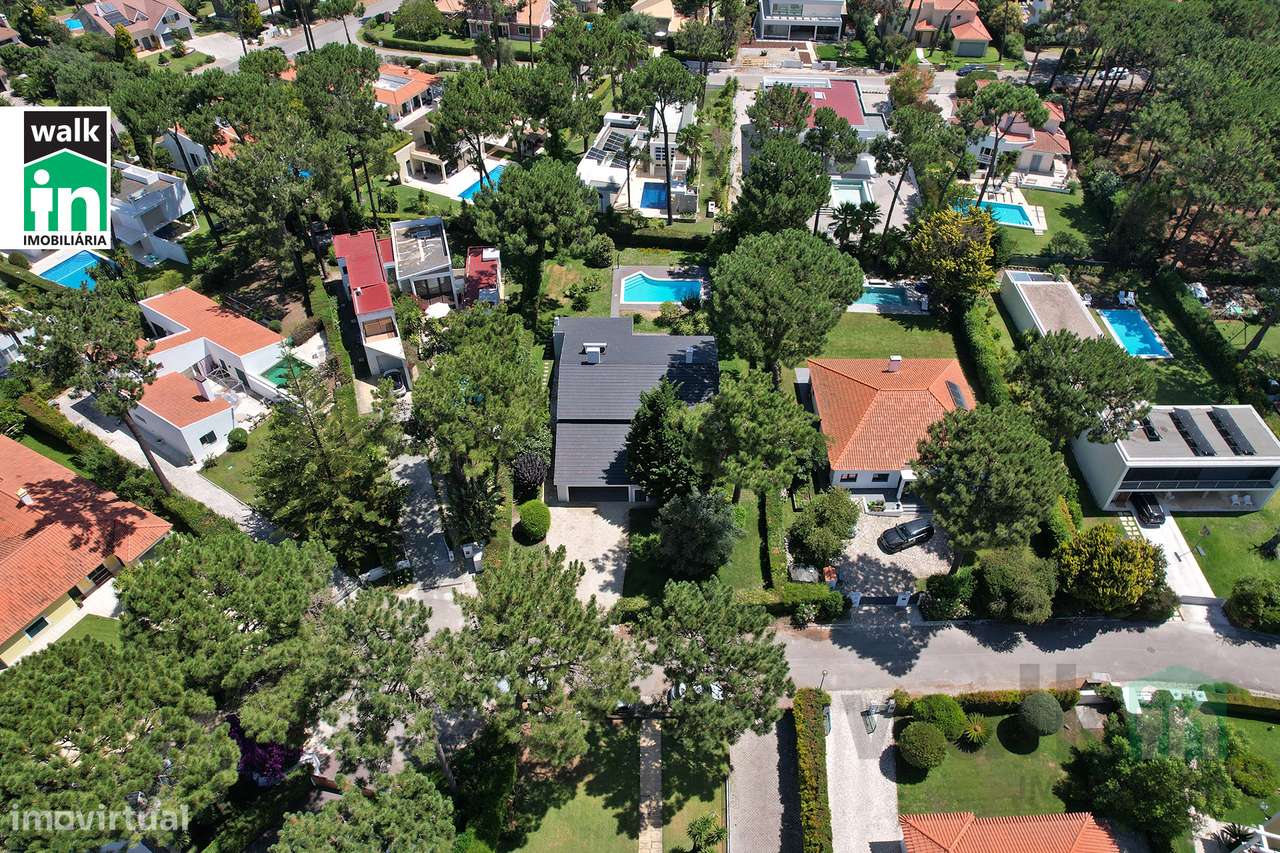 Moradia Térrea de Luxo V4 com Piscina na Herdade da Aroeira-6