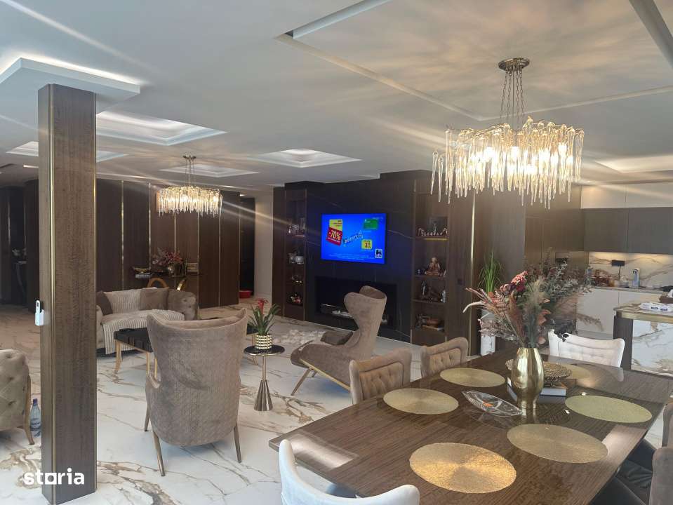 Penthouse futurist situat in Mamaia Nord-0