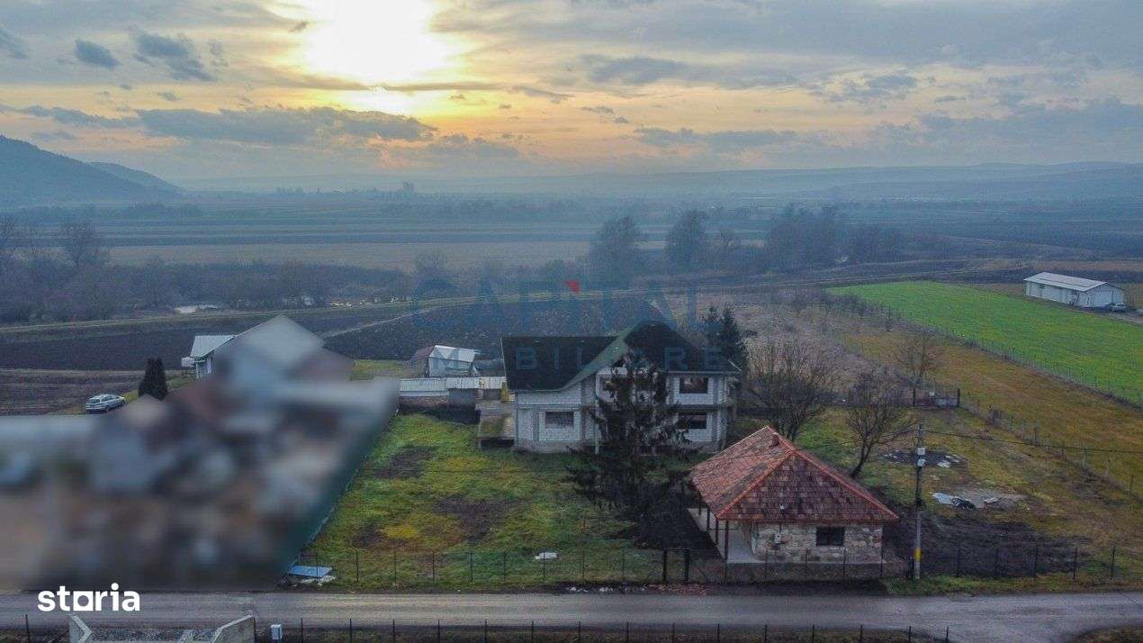 Vanzare casa individuala D+P+M + casuta de vara + teren 2000 mp, loc. - Imagine principală: 4/6