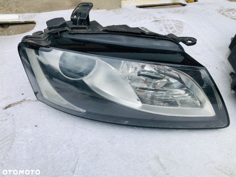 Lampa przednia  Audi A5 8T 8K wersja europejska - 2