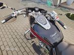 Suzuki Intruder - 9