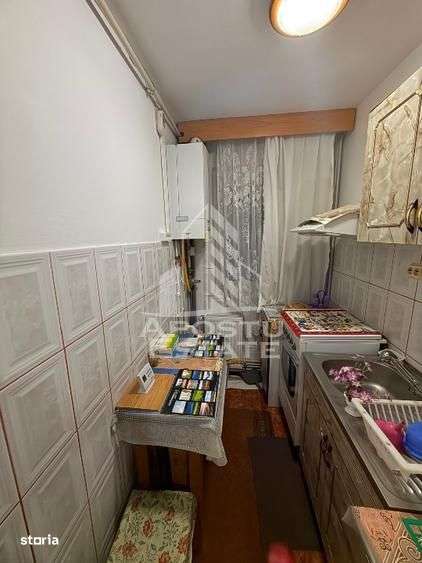 Apartment cu 2 camere,etajul 2,centrala proprie,zona Soarelui - Imagine principală: 5/9