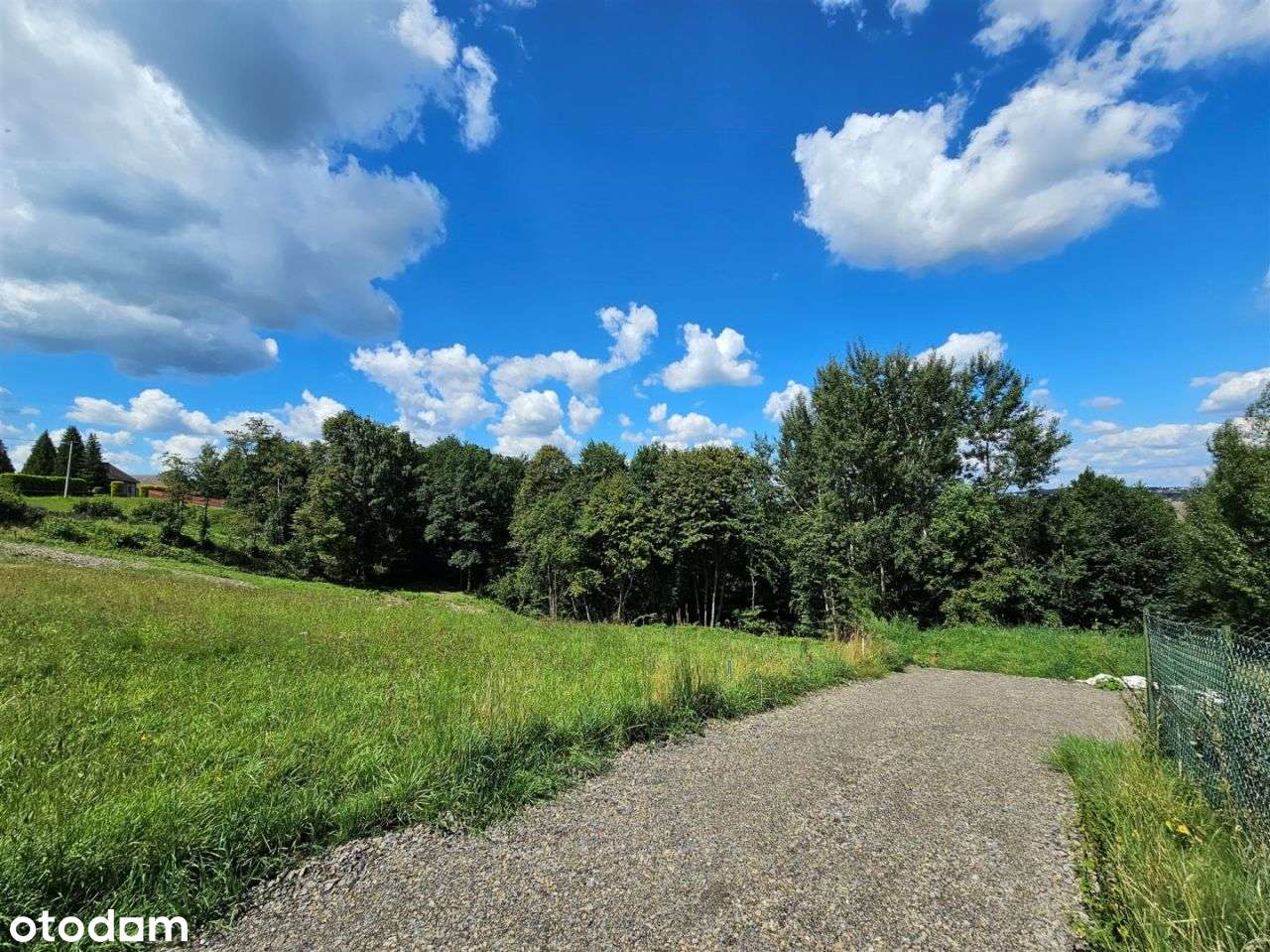 Działka budowlana 8 arów w spokojnym miejscu.-6