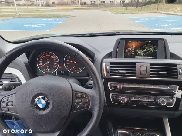 BMW Seria 1 116i Sport Line - 10