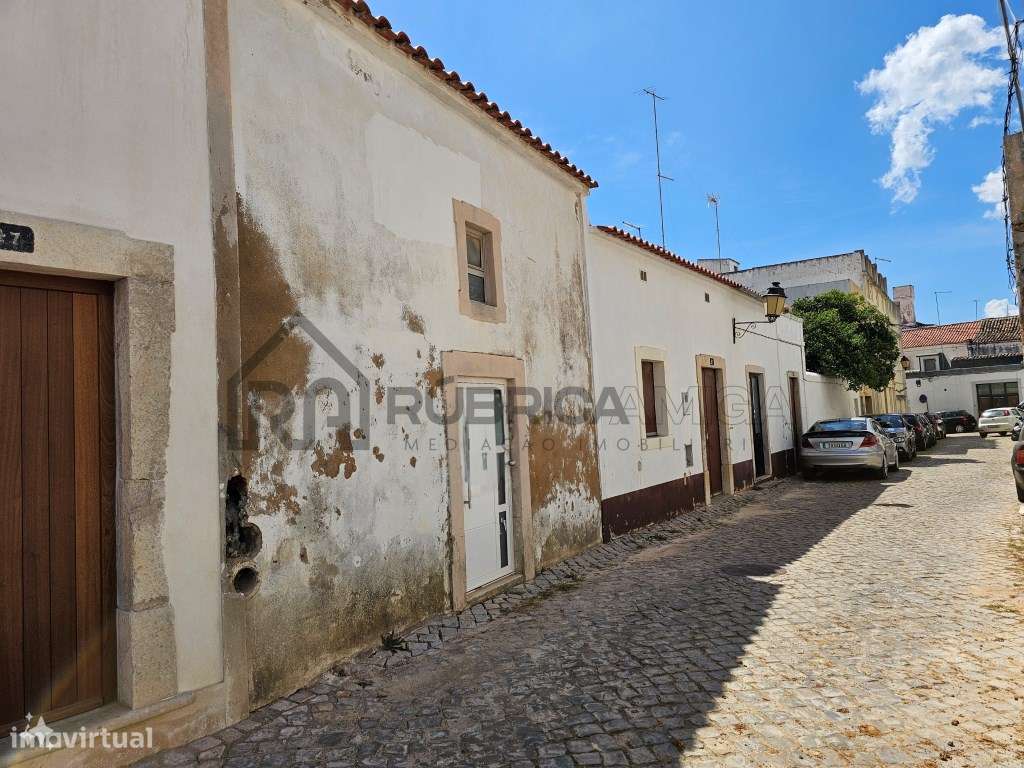 Casa no centro de Loulé para comercio ou habitação com projeto apro... - Grande imagem: 5/12