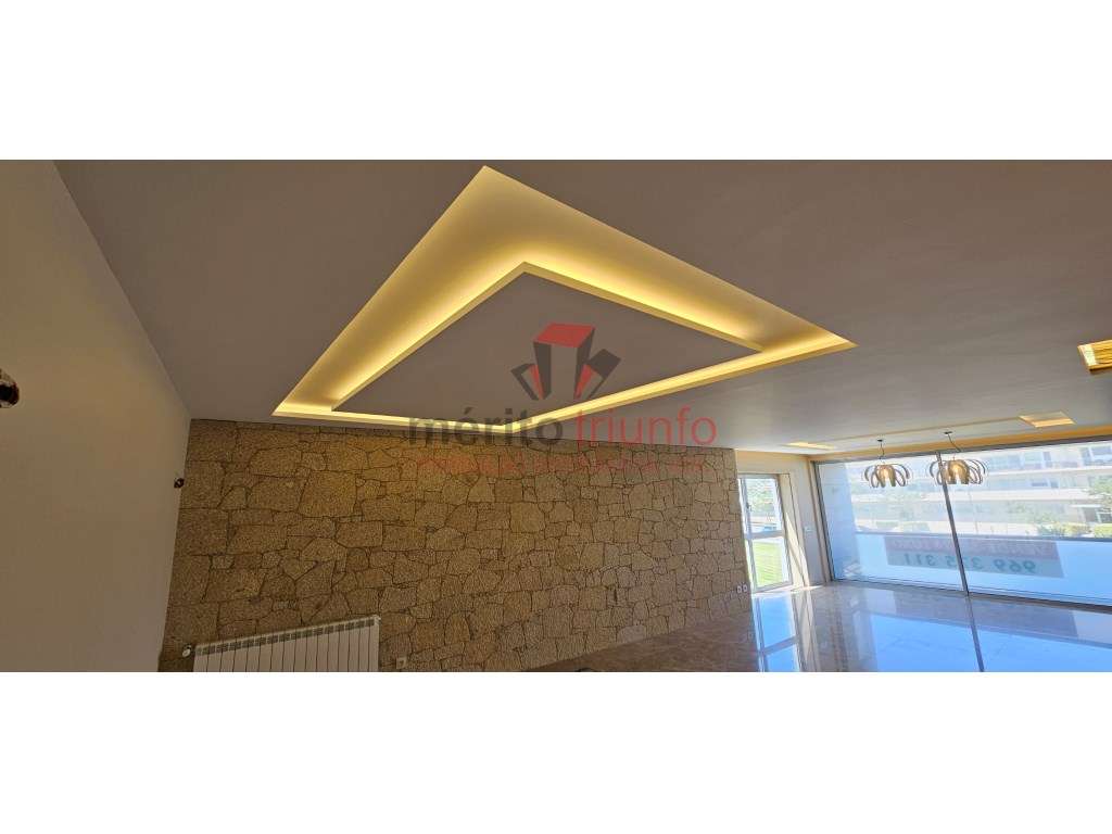 *Oferta de Escritura e Registo - Apartamento T4 de LUXO junto à Pra...-9