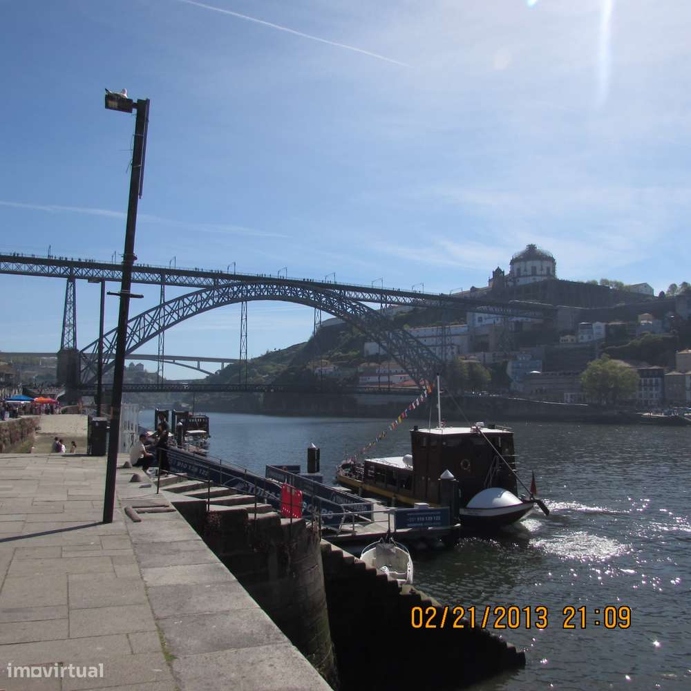 Prédio com 13 frações na Ribeira-18