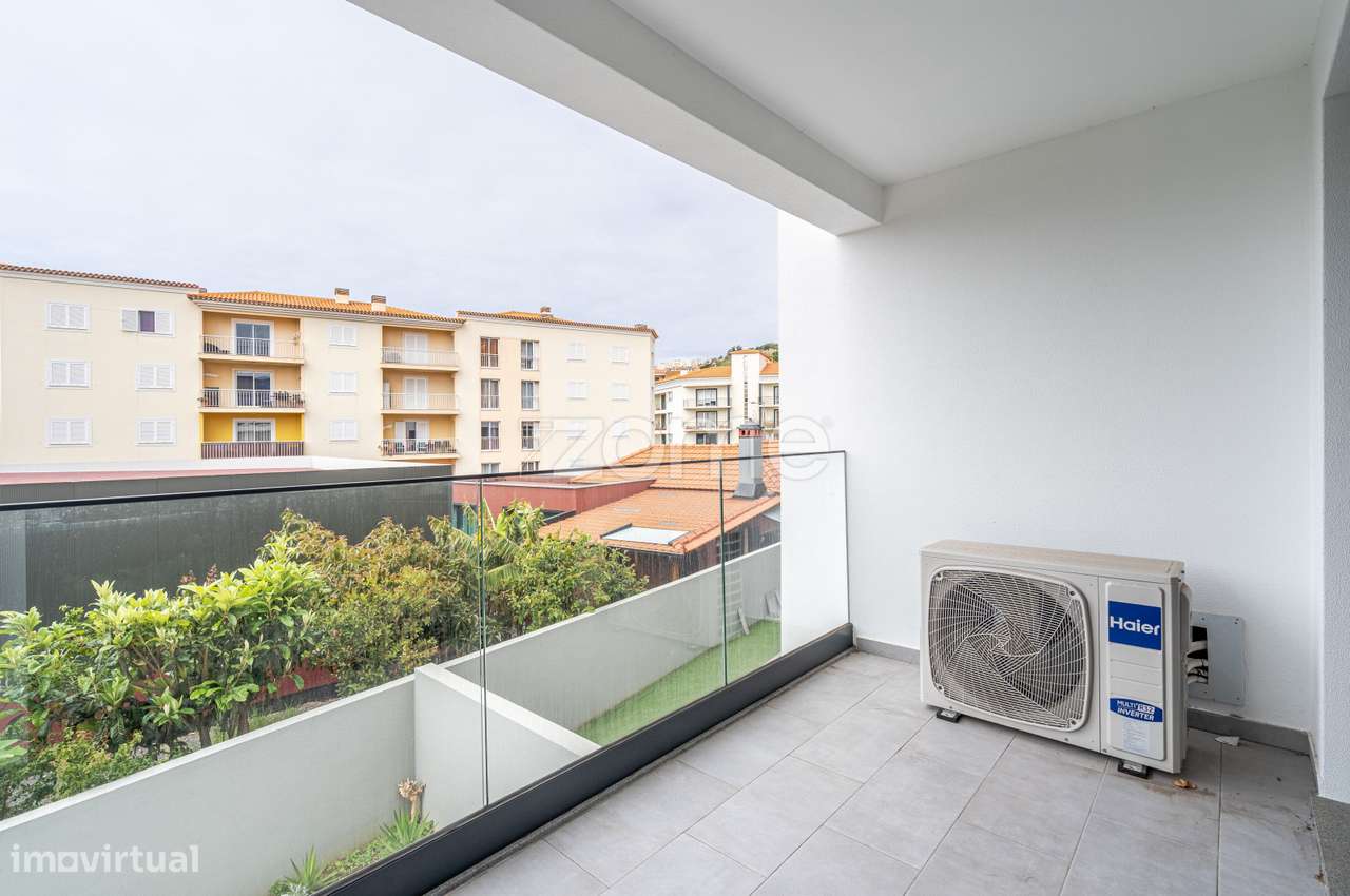 Apartamento T2 novo no centro do Caniço-23