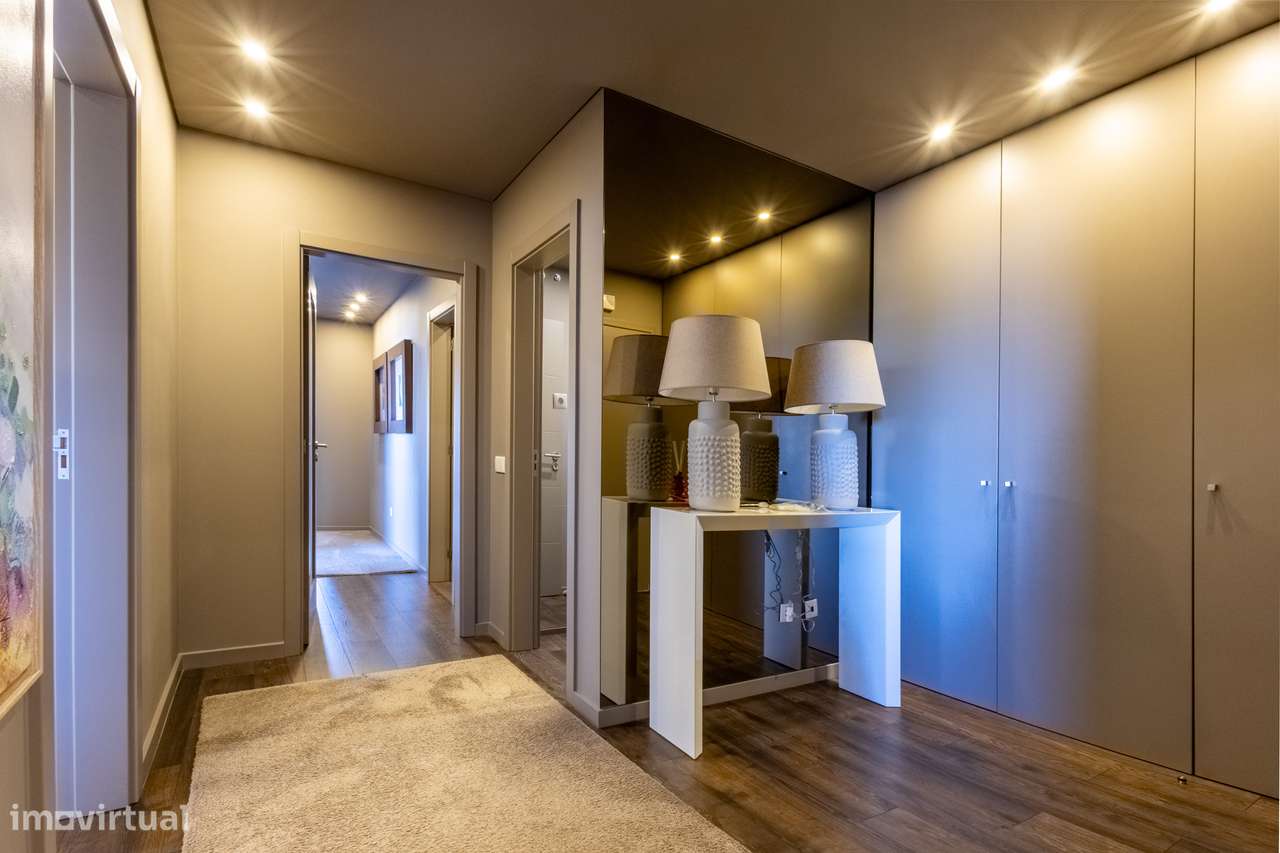 Excelente apartamento T3 no centro da Trofa-16