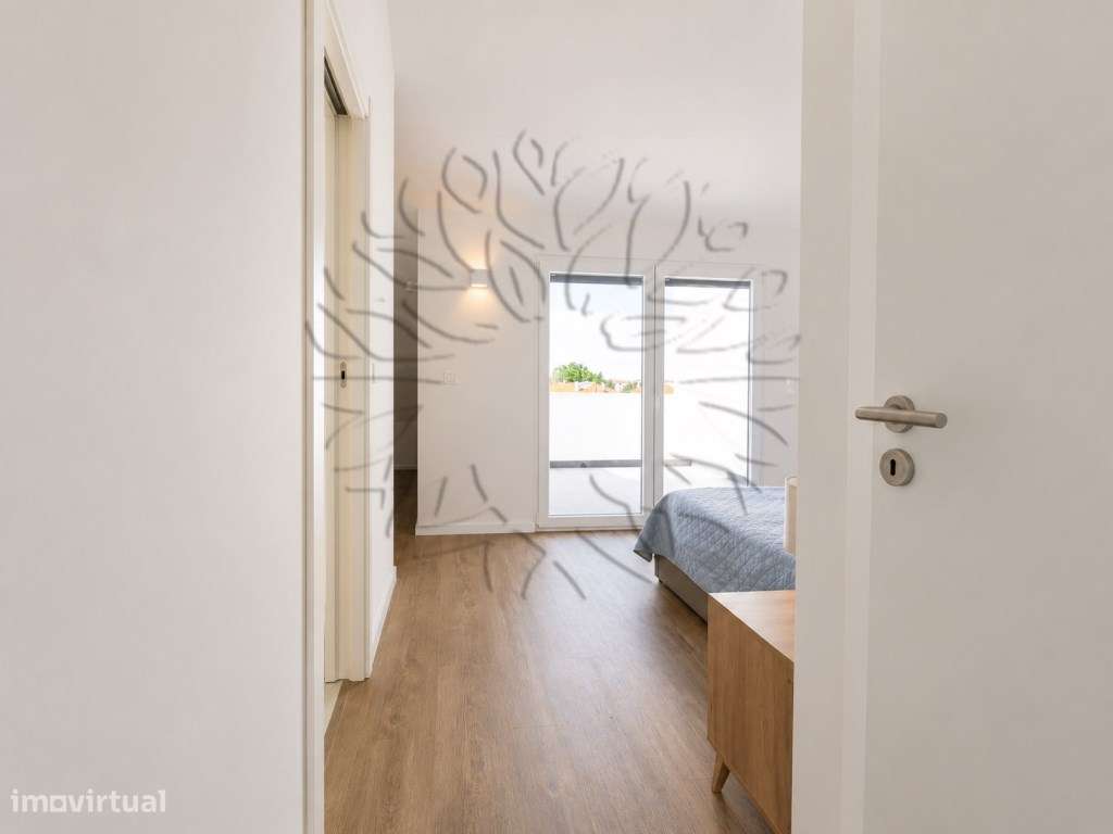 T2 + 1 Duplex usado como novo em Montijo centro-21