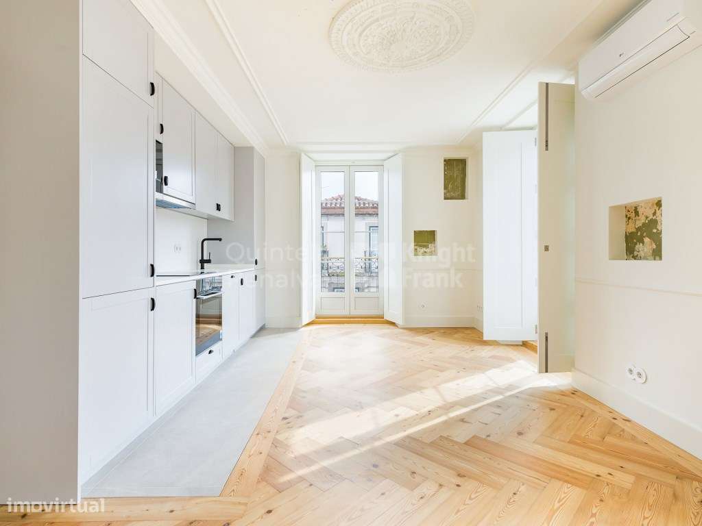 T0 para arrendamento, sem móveis na - Grande imagem: 3/29