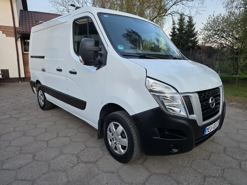 Nissan NV400 2016