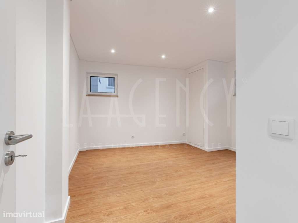 Apartamento T3 com vista mar-19