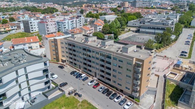 Apartamento T4 Rio Tinto (Germanus)-0