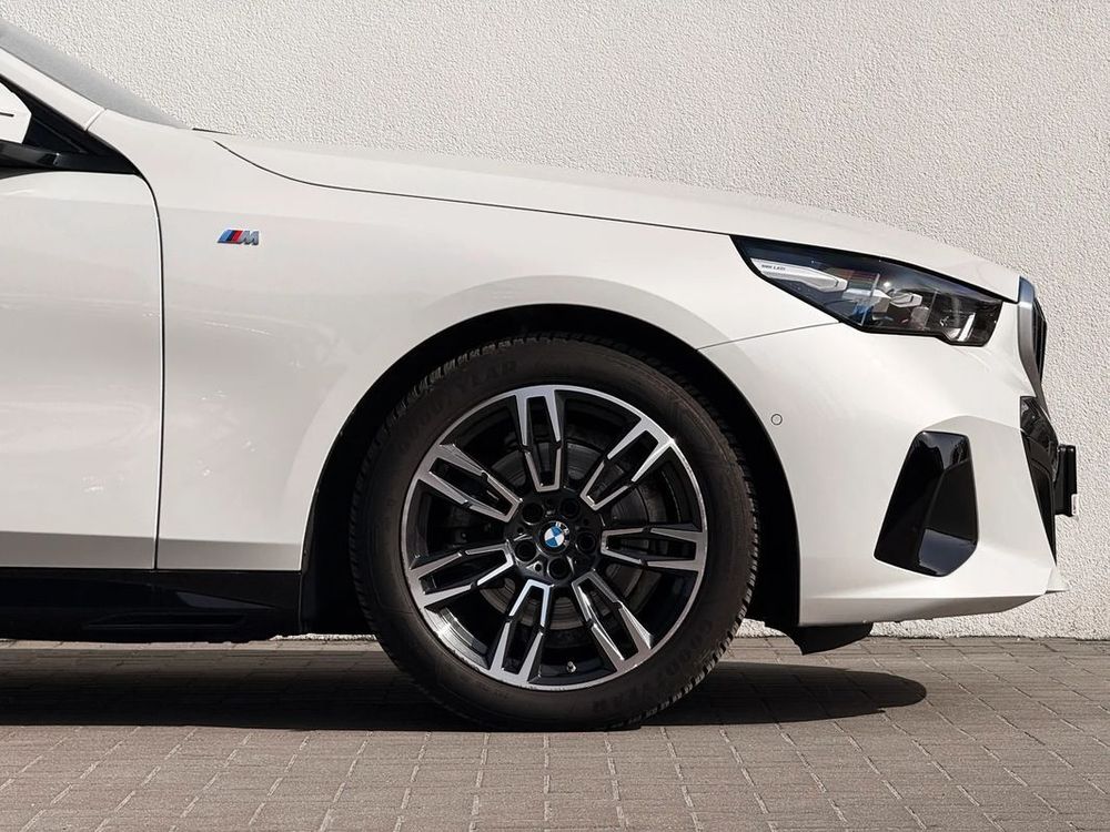 BMW Seria-5 520D 2024 — zdjęcie 3