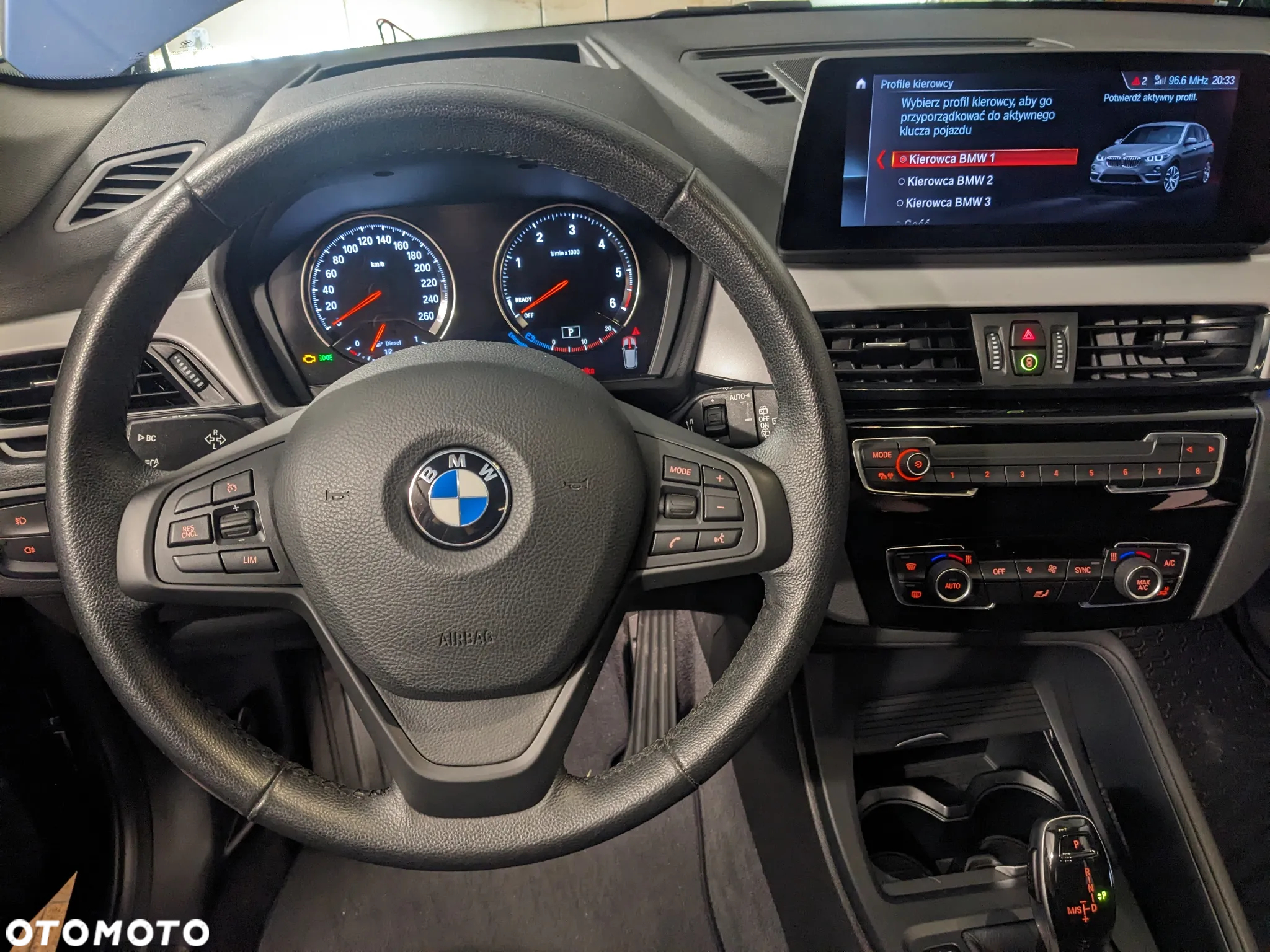 BMW X1 xDrive18d Business Edition - 19