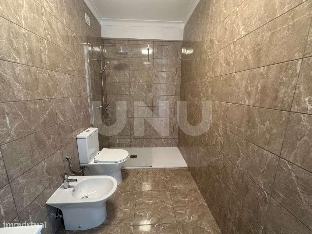 Apartamento T3 Remodelado-25