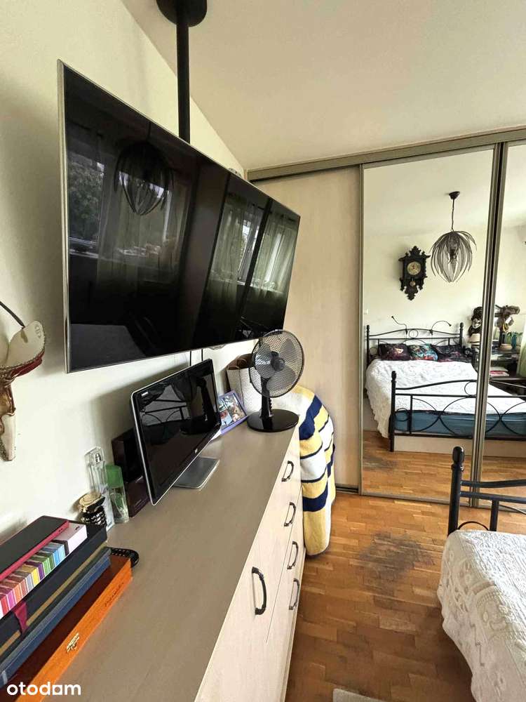 Przestronne 4-pokojowe mieszkanie z balkonem na Starych Bielanach-8