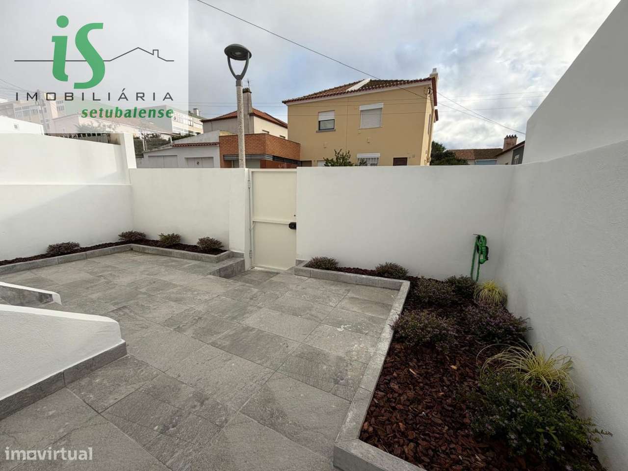 MORADIA PARA VENDA NO BAIRRO DA CONCEIÇÃO EM SETÚBAL-47