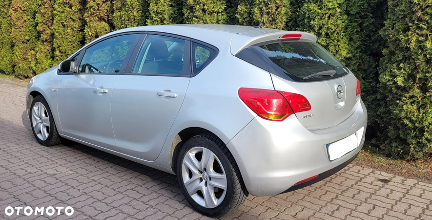 Opel Astra III 1.7 CDTI Enjoy - 8
