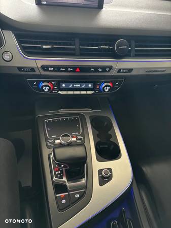 Audi Q7 50 TDI Quattro Tiptronic - 26