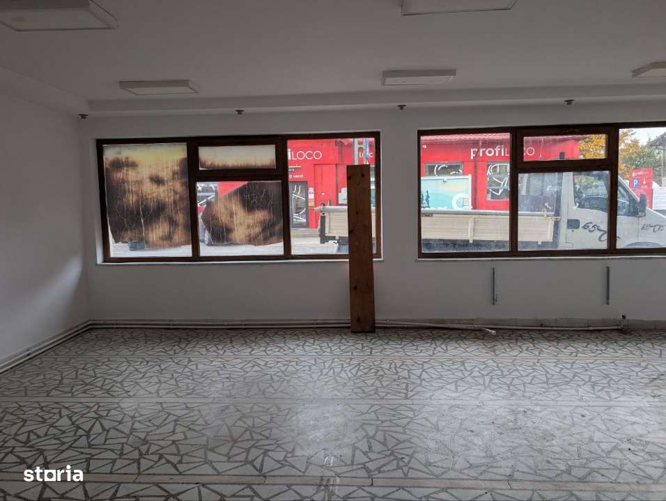 Investitie ideala - Cladire cu Spatiul Comercial la Parter, Teren  845 - Imagine principală: 4/10