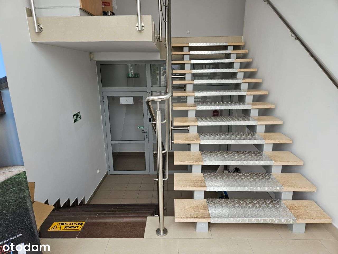 Wynajmę biura pomieszczenia usługowe Ciechanów - Pełny obrazek: 3/8