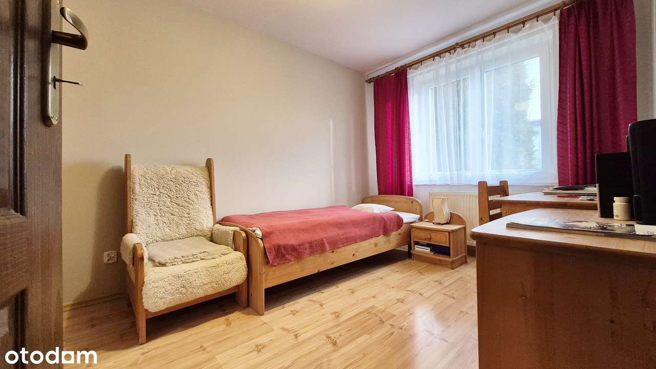 ZAWADA , 150 m2, subtelnie schowany blikso szkoły !-18