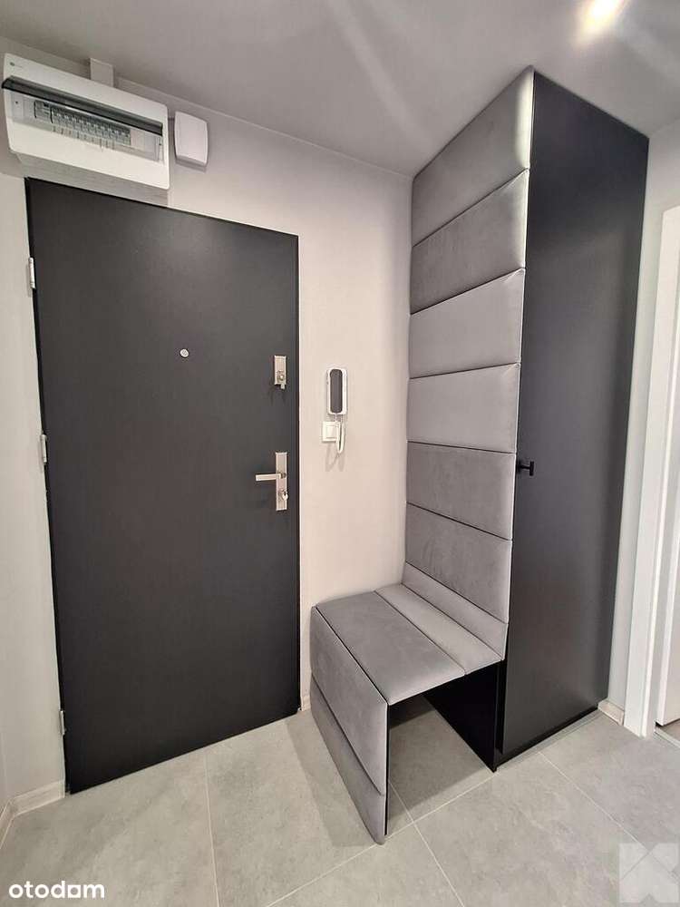 Ładne mieszkanie z dużym balkonem do wejścia-11