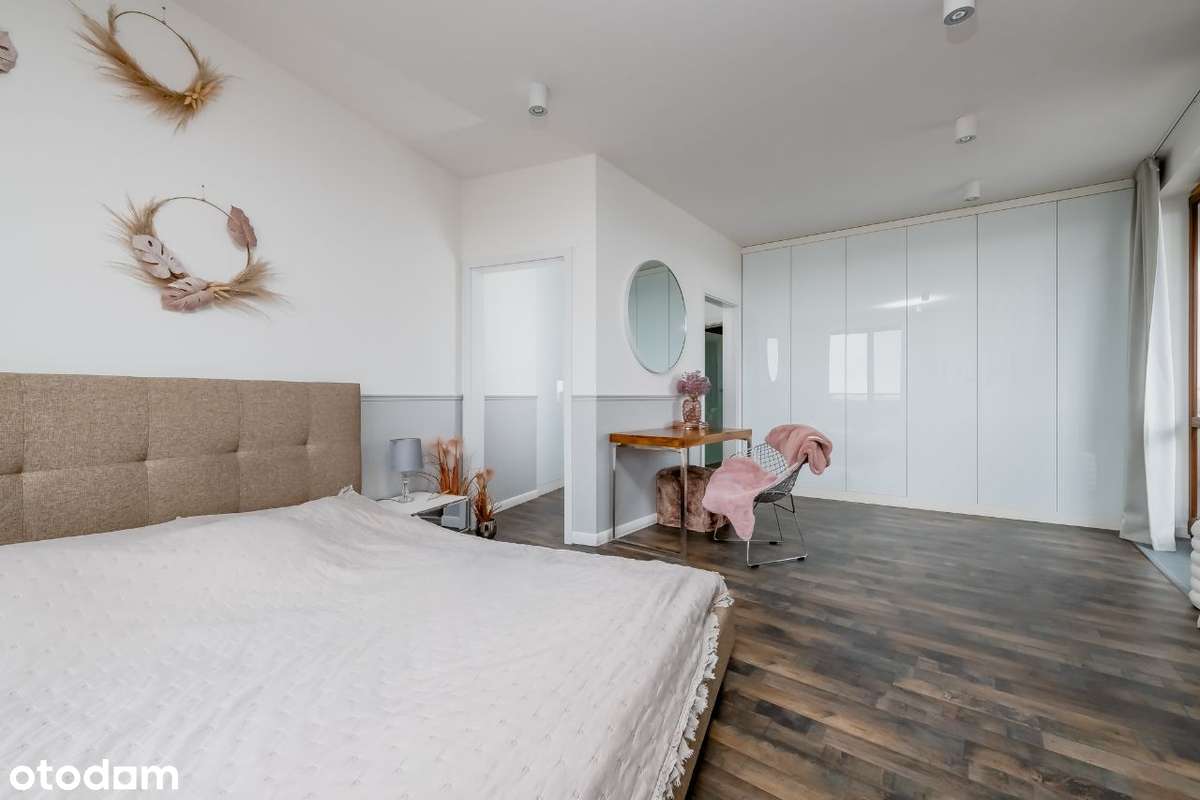 Jedyny Taki Widok w Mieście – Twój Apartament Premium Na IX Piętrze!-7