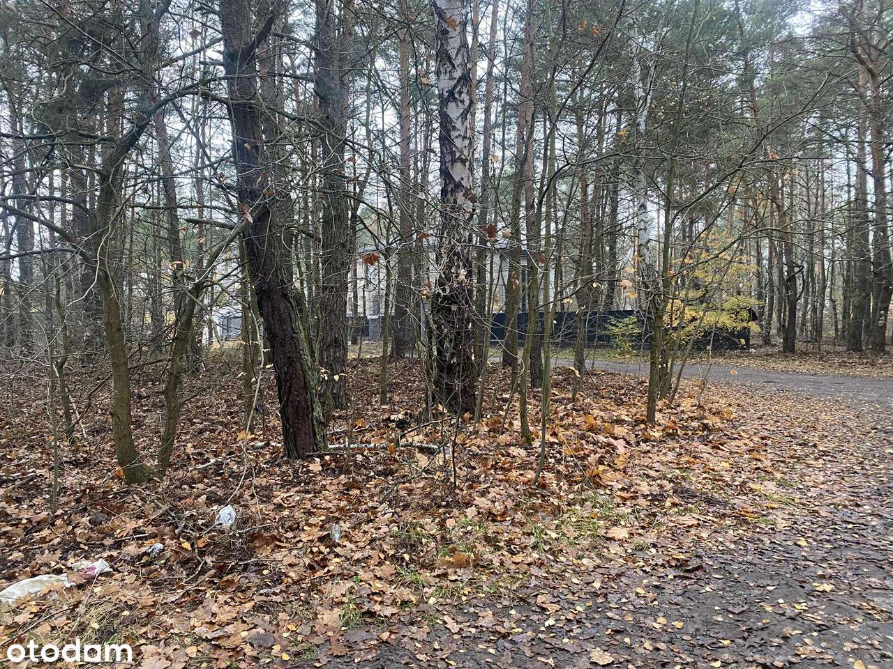 Działka na sprzedaż w mieście z dostępem do mediów-5