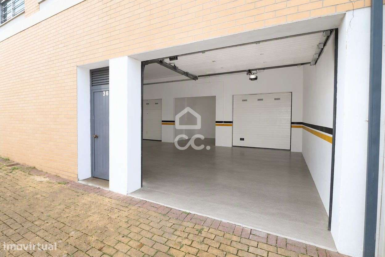 Apartamento T3 com garagem na Quinta de São Luís, Pereira.-22