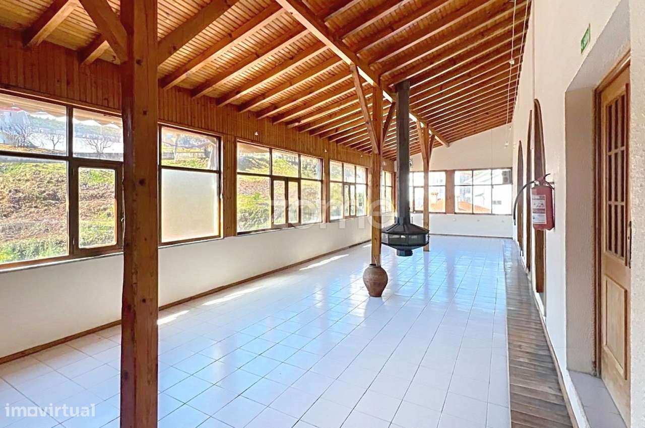 Moradia com Grande Potencial na Vila de Pampilhosa da Serra.-13
