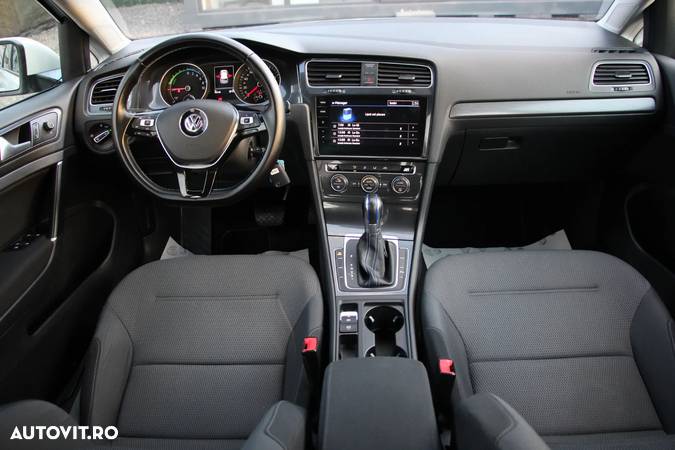 Volkswagen Golf e-Golf - 8