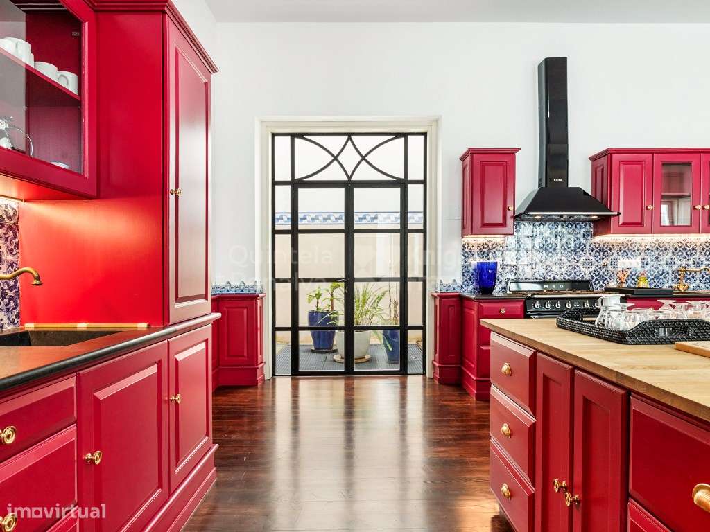 Apartamento T4 em palacete junto do Castelo de São Jorge - Grande imagem: 2/21