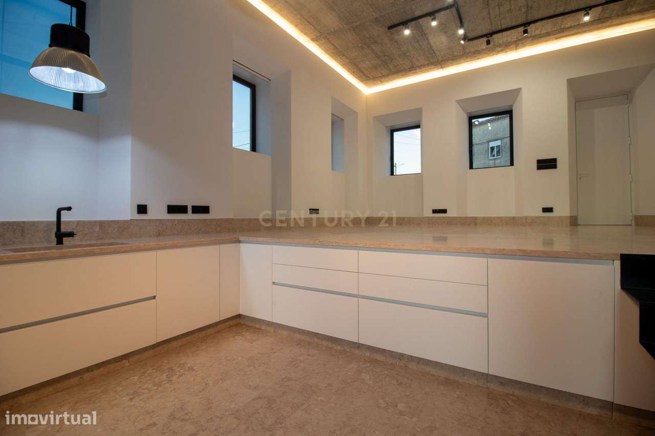 MORADIA T3 NO CORAÇÃO DE MAFRA – ESPAÇO, LUZ E SOFISTICAÇÃO-24