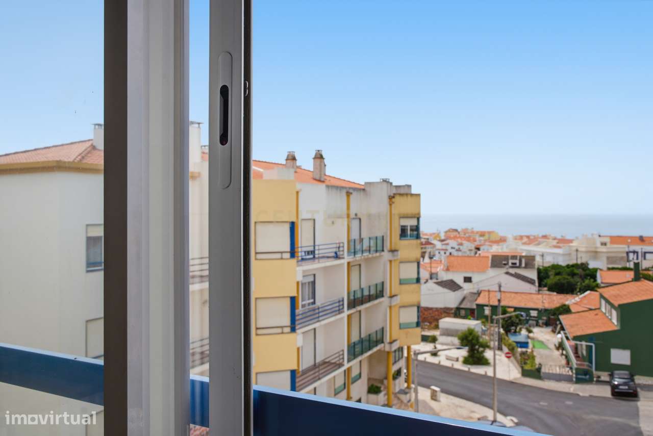 T1+2 Duplex com Vista Mar | A apenas 150 metros da praia de Santa Cruz-10