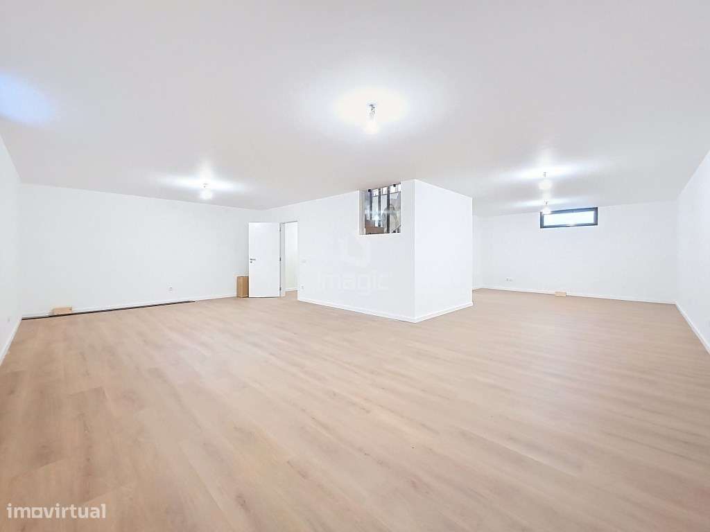 MORADIA T4 NOVA EM MAFRA.-29