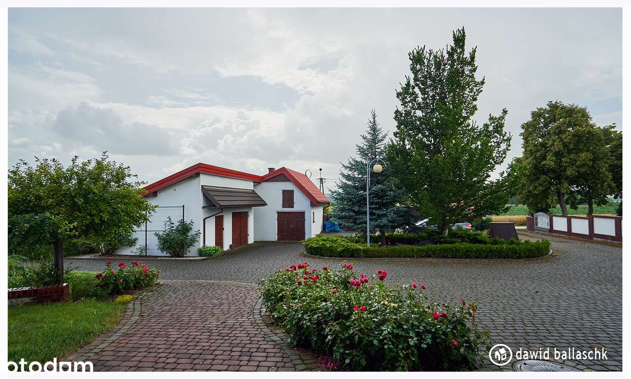 REZERWACJA! Cudowna posiadłość, blisko jeziora, duża działka 6740m2-6