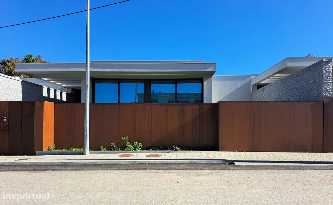 Moradias T3+1 Exclusivas – Inovação, Conforto e Design Moderno-4