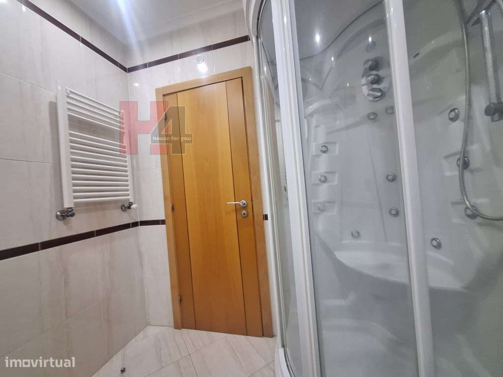 Apartamento T3 Colinas Cruzeiro com 150 m² e 4 lugares de parqueamento-23