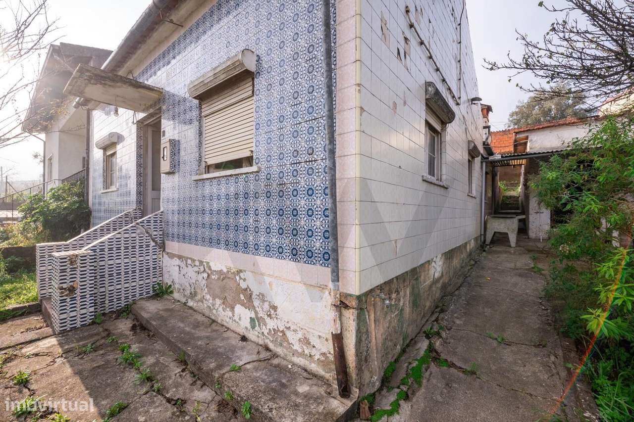 Moradia T3 para reabilitar a 10min de Coimbra - Grande imagem: 3/36