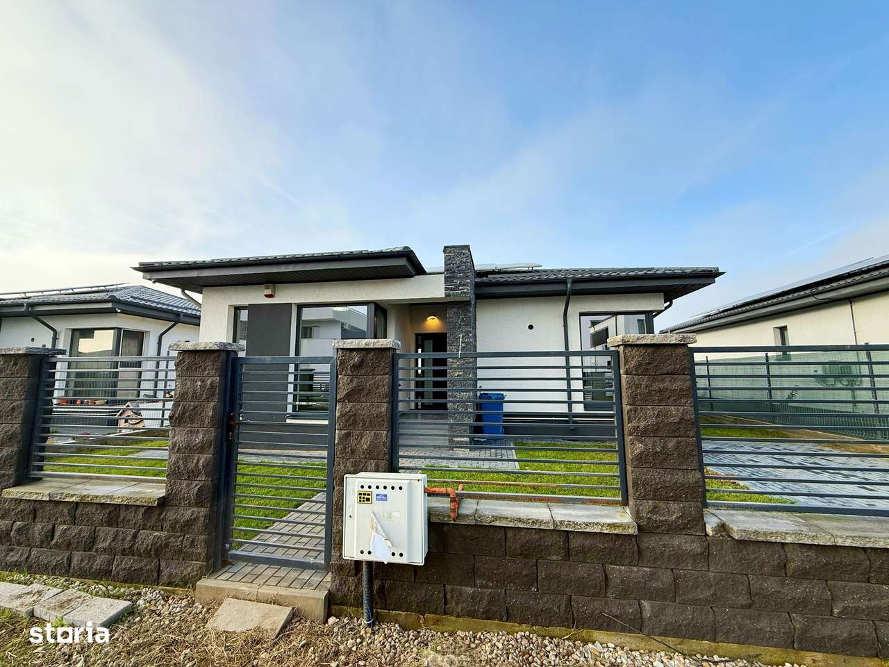 Casa Mobilata / 3 Camere / 2 Bai / Panouri Fotovoltaice 6KW - Imagine principală: 3/15