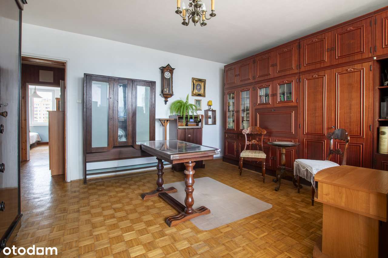 | 3 oddzielne pokoje | loggia | świetna lokalizacja |-0