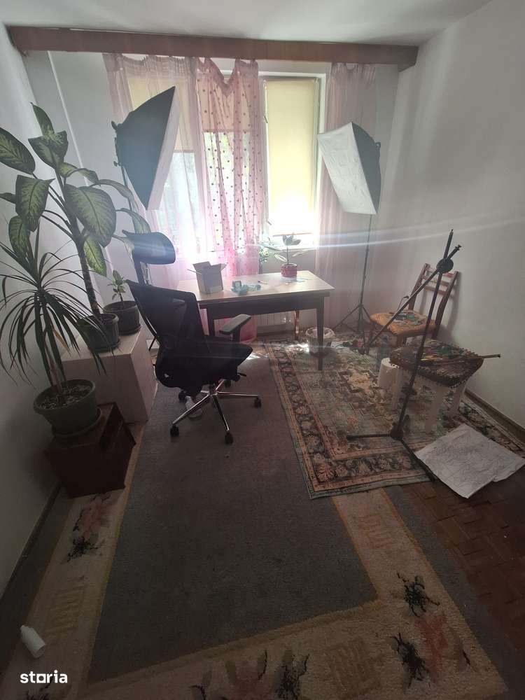 2 camere Micro 19 40mp Parter/4 simplu 2 balcoane 43000Euro