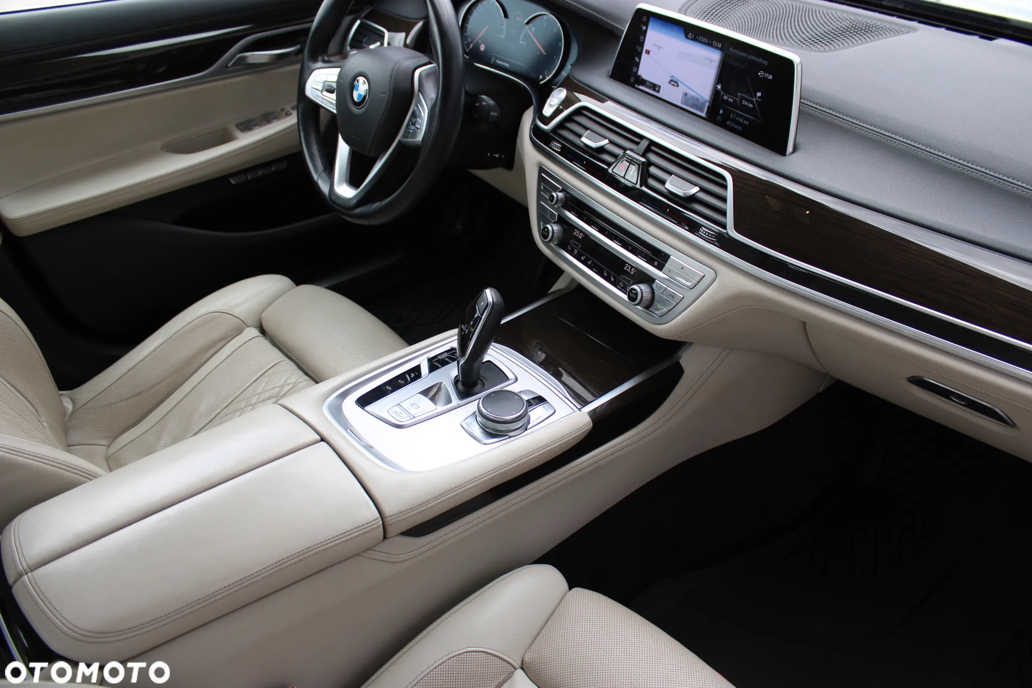 BMW Seria 7 740d xDrive - 16